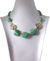 Náhrdelník z mačkaných a broušených perlí - zelený 